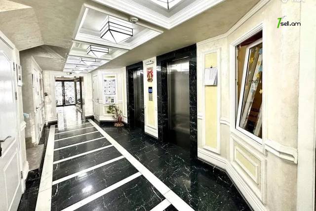 3 սենյականոց բնակարան նորակառույց շենքում, Նորաշեն թաղամաս, 70 ք.մ., կապիտալ վերանորոգված