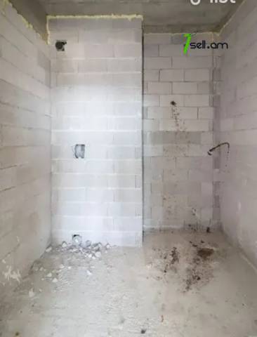 3 սենյականոց բնակարան նորակառույց շենքում Մամիկոնյանց փողոցում, 100 ք.մ., 14/16 հարկ, 2 սանհանգույց