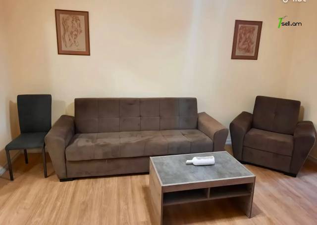 3 սենյականոց բնակարան Մանանդյանի փողոցում, 80 ք.մ., 2 սանհանգույց, բարձր առաստաղներ