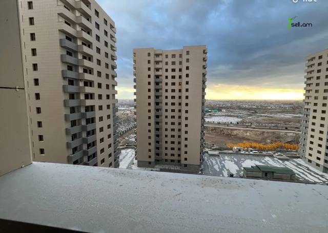 3 սենյականոց բնակարան նորակառույց շենքում Մոնթե Մելքոնյան փողոցում, 100 ք.մ., 2 սանհանգույց