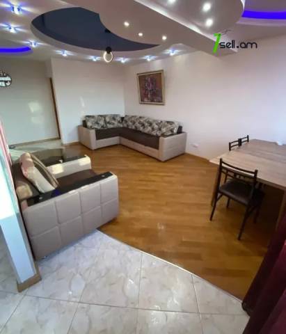 3 սենյականոց բնակարան Էրեբունու փողոցում, 64 քմ, 3/5 հարկ, եվրովերանորոգված, քարե շենք