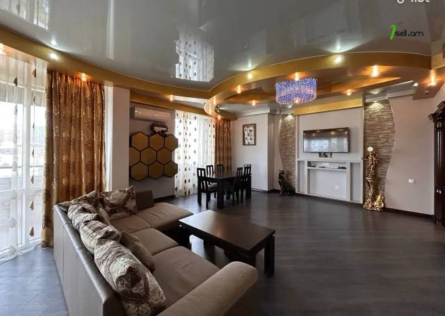 Ընդարձակ 3 սենյականոց բնակարան նորակառույց շենքում Նաիրի Զարյան փողոցում, 180 քմ, 12/16 հարկ