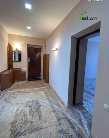 4 սենյականոց բնակարան Կոմիտասի պողոտայում, 110 քմ, նախավերջին հարկ, 2 սանհանգույց, բարձր առաստաղներ