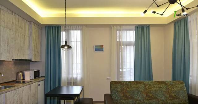 2 սենյականոց բնակարան Աղայան փողոցում, 48 ք.մ., 7/9 հարկ, դիզայներական ոճով վերանորոգված