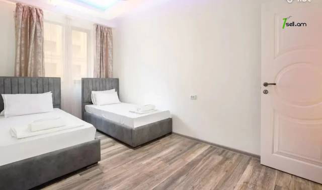 3 սենյականոց բնակարան նորակառույց շենքում Ամիրյան փողոցում, 80 ք.մ., 4/11 հարկ, 2 սանհանգույց