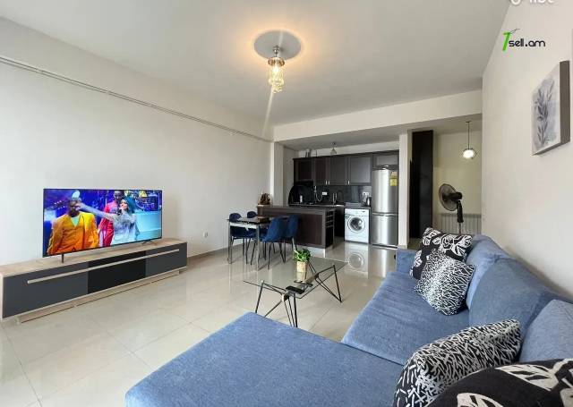 2 սենյականոց բնակարան նորակառույց շենքում Վերին Անտառային փողոցում, 65 ք.մ., բարձր առաստաղներ