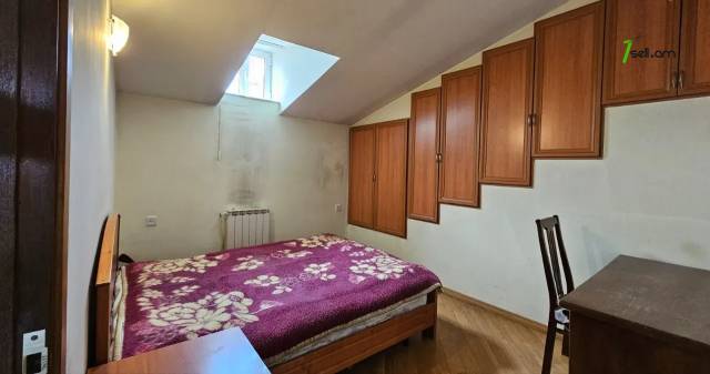 4 սենյականոց բնակարան Բաղրամյան պողոտայում, 130 քմ, նախավերջին հարկ, 2 սանհանգույց