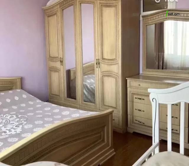 3 սենյականոց բնակարան Ավանեսովի փողոցում, 78 ք.մ., բարձր առաստաղներ, կապիտալ վերանորոգված, քարե շենք