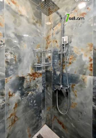 4 սենյականոց բնակարան նորակառույց շենքում, Paronyan St, 135 ք.մ., 2 սանհանգույց, բարձր առաստաղներ