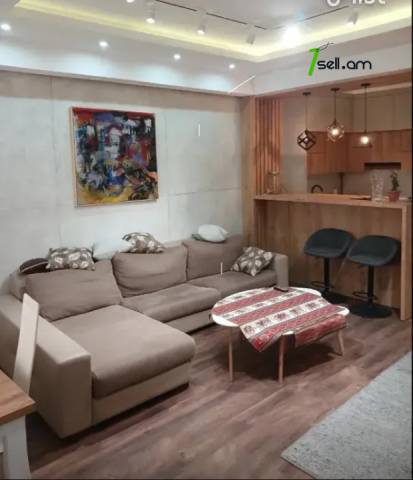 3 սենյականոց բնակարան նորակառույց շենքում Գարեգին Հովսեփյան փողոցում, 104 ք.մ., 3/6 հարկ