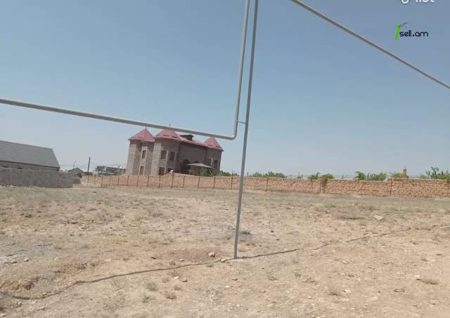 Հողատարածք բնակելի շինությունների համար Պռոշյանում, 1000 ք.մ.