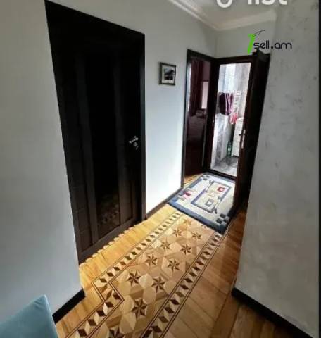 3 սենյականոց բնակարան Մոլդովական փողոցում, 82 ք.մ., կապիտալ վերանորոգված, քարե շենք