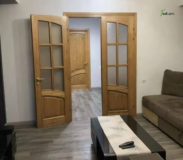 3 սենյականոց բնակարան Կոմիտասի պողոտայում, 90 ք.մ., 2 սանհանգույց, 5/9 հարկ, կապիտալ վերանորոգված