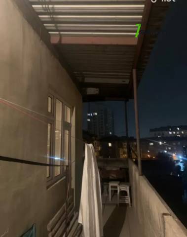 4 սենյականոց բնակարան Մանանդյան փողոցում, 134 ք.մ., մասնակի վերանորոգում, քարե շենք