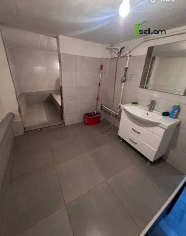 Բազմաֆունկցիոնալ գույք Նելսոն Ստեփանյան փողոցում Նոր Նորքում, 57 քմ