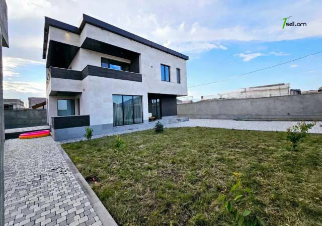 Երկու հարկանի տուն Մուշ փողոցում Քասախում, 865 ք.մ., 3+ սանհանգույց, կապիտալ վերանորոգված