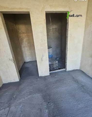 Երեք հարկանի թաունհաուզ Մուշի 2-րդ փողոցում Քասախում, 243 քմ, 3+ սանհանգույց