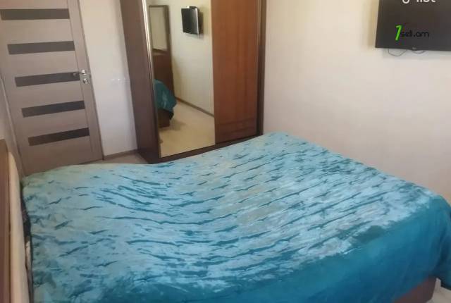 4 սենյականոց բնակարան Զաքարիա Քանաքեռցու փողոցում, 80 ք.մ., նախավերջին հարկ, կապիտալ վերանորոգված