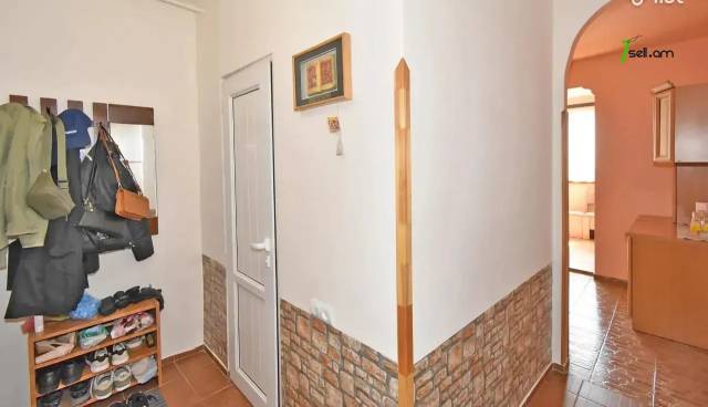 1 սենյականոց բնակարան Գյուլբենկյան փողոցում, 43 քմ, մի քանի պատշգամբ, եվրովերանորոգված, քարե շենք