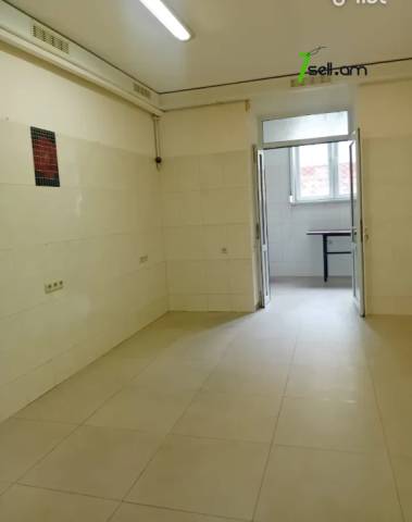 Բազմաֆունկցիոնալ գույք Նաիրի Զարյան փողոցում Արաբկիրում, 70 քմ