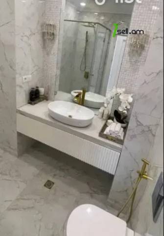 3 սենյականոց բնակարան նորակառույց շենքում Հովսեփ Արղության փողոցում, 82 քմ, 10/15 հարկ