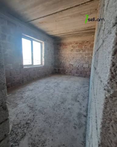 Երկու հարկանի քարե տուն Զովունիում, 220 ք.մ., 2 սանհանգույց