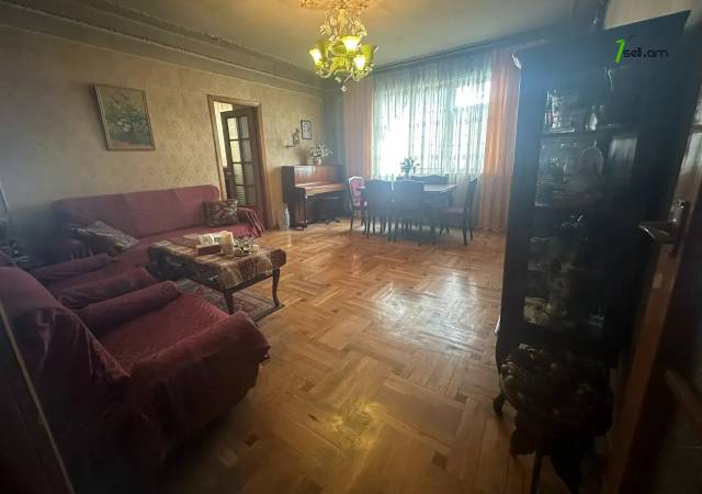 2 սենյականոց բնակարան Նալբանդյան փողոցում, 81 ք.մ., 8/10 հարկ