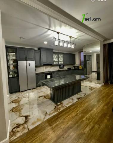 4 սենյականոց բնակարան նորակառույց շենքում Անտառային փողոցում, 154 ք.մ., 2 սանհանգույց