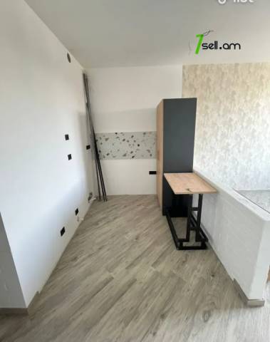 2 սենյականոց բնակարան Կոմիտասի պողոտայում, 43 քմ, նախավերջին հարկ, բարձր առաստաղներ