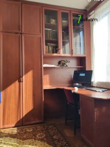 3 սենյականոց բնակարան Մեսրոպ Մաշտոցի պողոտայում, 96 քմ, կոսմետիկ վերանորոգում, քարե շենք