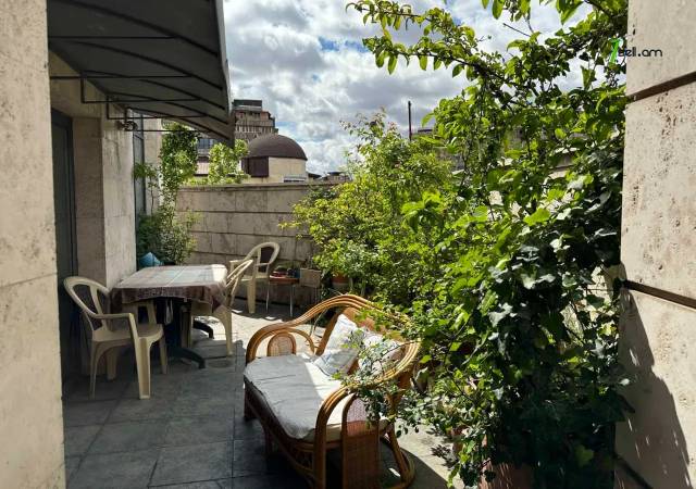 6 սենյականոց բնակարան Տերյան փողոցում, 162 քմ, 3/5 հարկ, 2 սանհանգույց, բարձր առաստաղներ