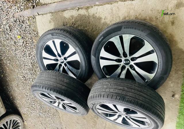 Անիվներ անվահեծերով, համասեզոնային անվադողեր, 235/55 R18