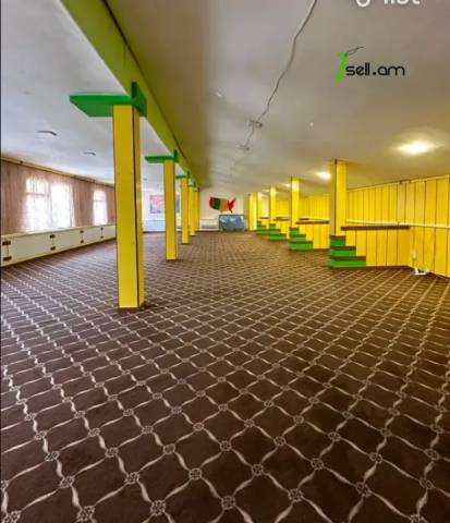 Բազմաֆունկցիոնալ գույք Գլինկայի փողոցում Էրեբունիում, 210 քմ