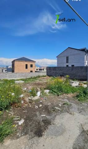 Հողատարածք բնակելի շինությունների համար Ավանում, 500 քմ