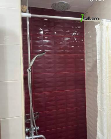 4 սենյականոց բնակարան Դավիթ Անհաղթի փողոցում, 107 քմ, նախավերջին հարկ, կապիտալ վերանորոգված