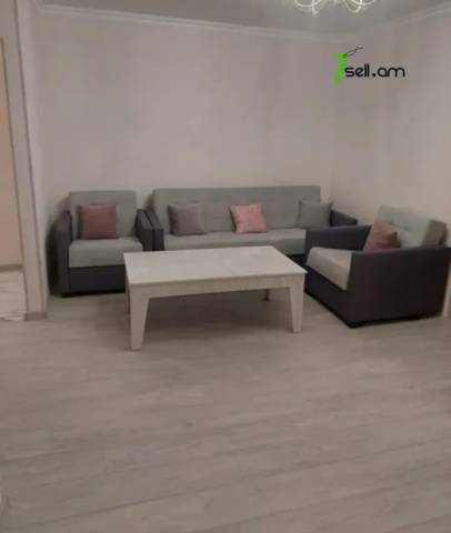 2 սենյականոց բնակարան Մարգարյան փողոցում, 50 քմ, նախավերջին հարկ, եվրովերանորոգված, քարե շենք