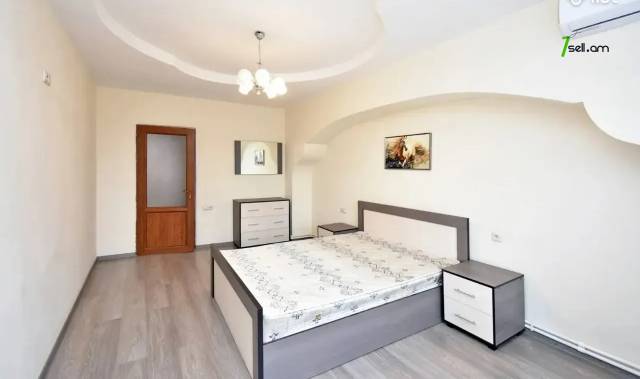 3 սենյականոց բնակարան Մեսրոպ Մաշտոցի պողոտայում, 73 քմ, եվրովերանորոգված