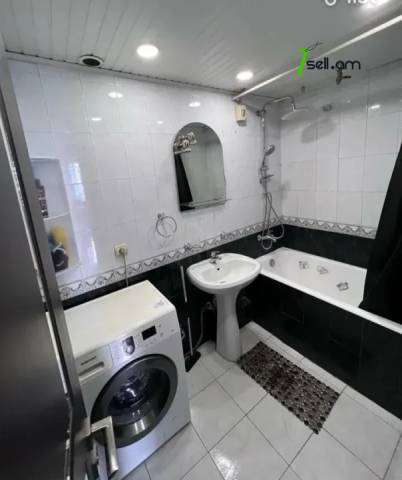 3 սենյականոց բնակարան Սարյան փողոցում, 100 ք.մ., կապիտալ վերանորոգված