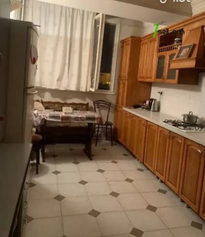 3 սենյականոց բնակարան Երվանդ Քոչարի փողոցում, 100 ք.մ., 4/12 հարկ, կոսմետիկ վերանորոգում