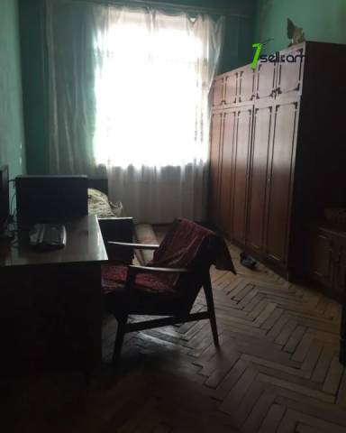 3 սենյականոց բնակարան Կիևյան փողոցում, 88 քմ, 3/5 հարկ, 2 սանհանգույց, բարձր առաստաղներ, քարե շենք