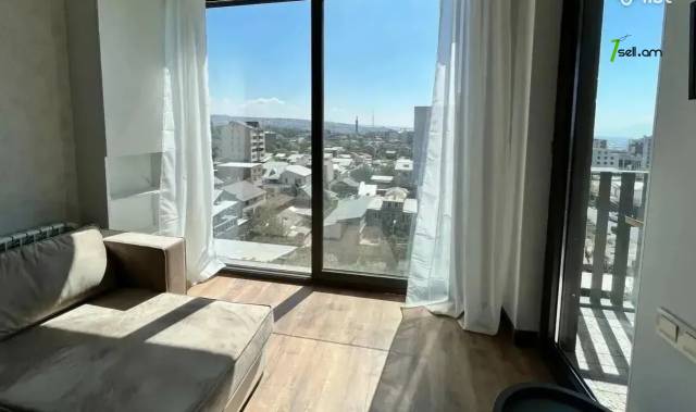 3 սենյականոց բնակարան նորակառույց շենքում Ռուբեն Սևակի փողոցում, 84 ք.մ., 5/7 հարկ, 2 սանհանգույց