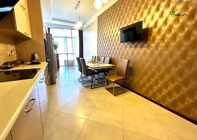 3 սենյականոց բնակարան նորակառույց շենքում Արամի փողոցում, 138 ք.մ., 2 սանհանգույց, բարձր առաստաղներ