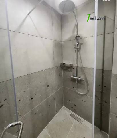 3 սենյականոց բնակարան նորակառույց շենքում Ալեք Մանուկյան փողոցում, 73 ք.մ., նախավերջին հարկ