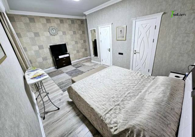 Երեք հարկանի քարե տուն Կիևյան փողոցում Արաբկիրում, 500 ք.մ., 3+ սանհանգույց, կապիտալ վերանորոգված