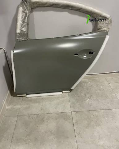 Mazda 3 հետևի ձախ դուռ (2019-2023)