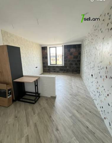 2 սենյականոց բնակարան Կոմիտասի պողոտայում, 43 քմ, նախավերջին հարկ, բարձր առաստաղներ