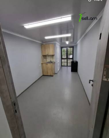 Շենք Մամիկոնյանց փողոցում Արաբկիրում, 960 քմ