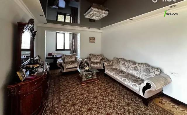 3 սենյականոց բնակարան Մոլդովական փողոցում, 82 ք.մ., կապիտալ վերանորոգված, քարե շենք