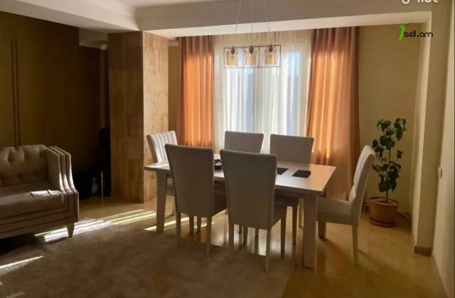 3 սենյականոց բնակարան Պետրոս Դուրյանի 1-ին փողոցում, 87 քմ, եվրովերանորոգված