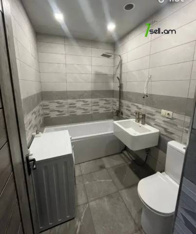 4 սենյականոց բնակարան նորակառույց շենքում Արամ Խաչատրյան փողոցում, 104 քմ, 5/13 հարկ